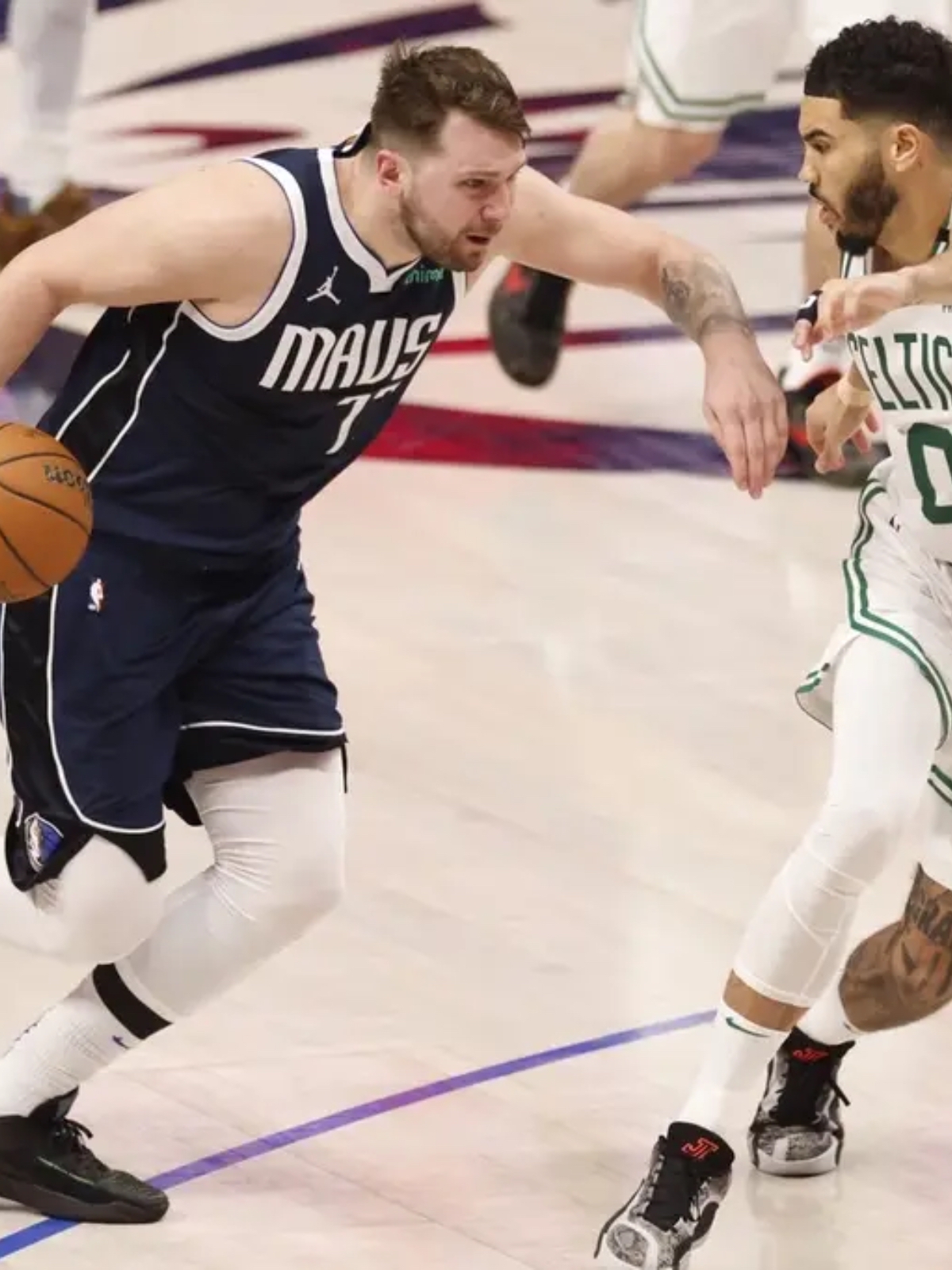 包含今晨体能课后，波士顿凯尔特人完成体检备战NBA常规赛，管理层满意，临场指挥获称赞的词条-爱游戏app